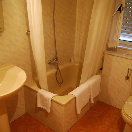 Hotel Luarca Zabala 2*