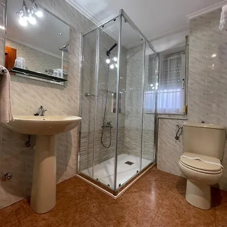 Luarca Zabala Otel 2*