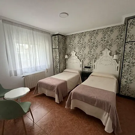 Luarca Zabala Otel Almuña