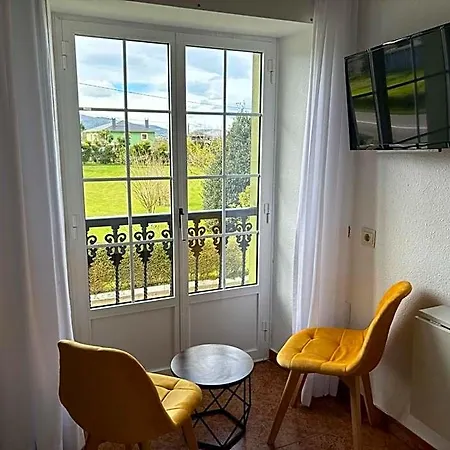 Otel Luarca Zabala Almuña