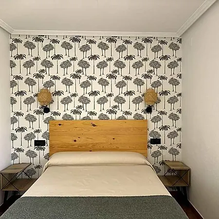 Otel Luarca Zabala Almuña