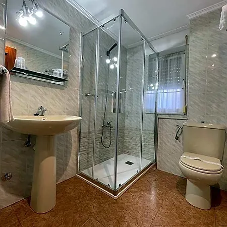 Otel Luarca Zabala